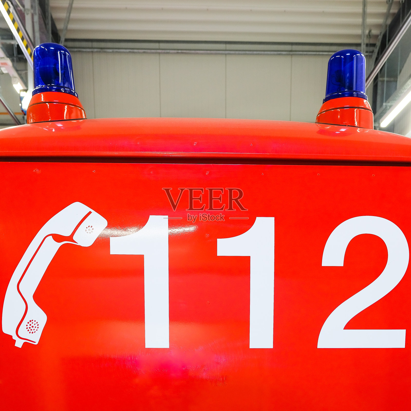 紧急呼叫消防车照片摄影图片