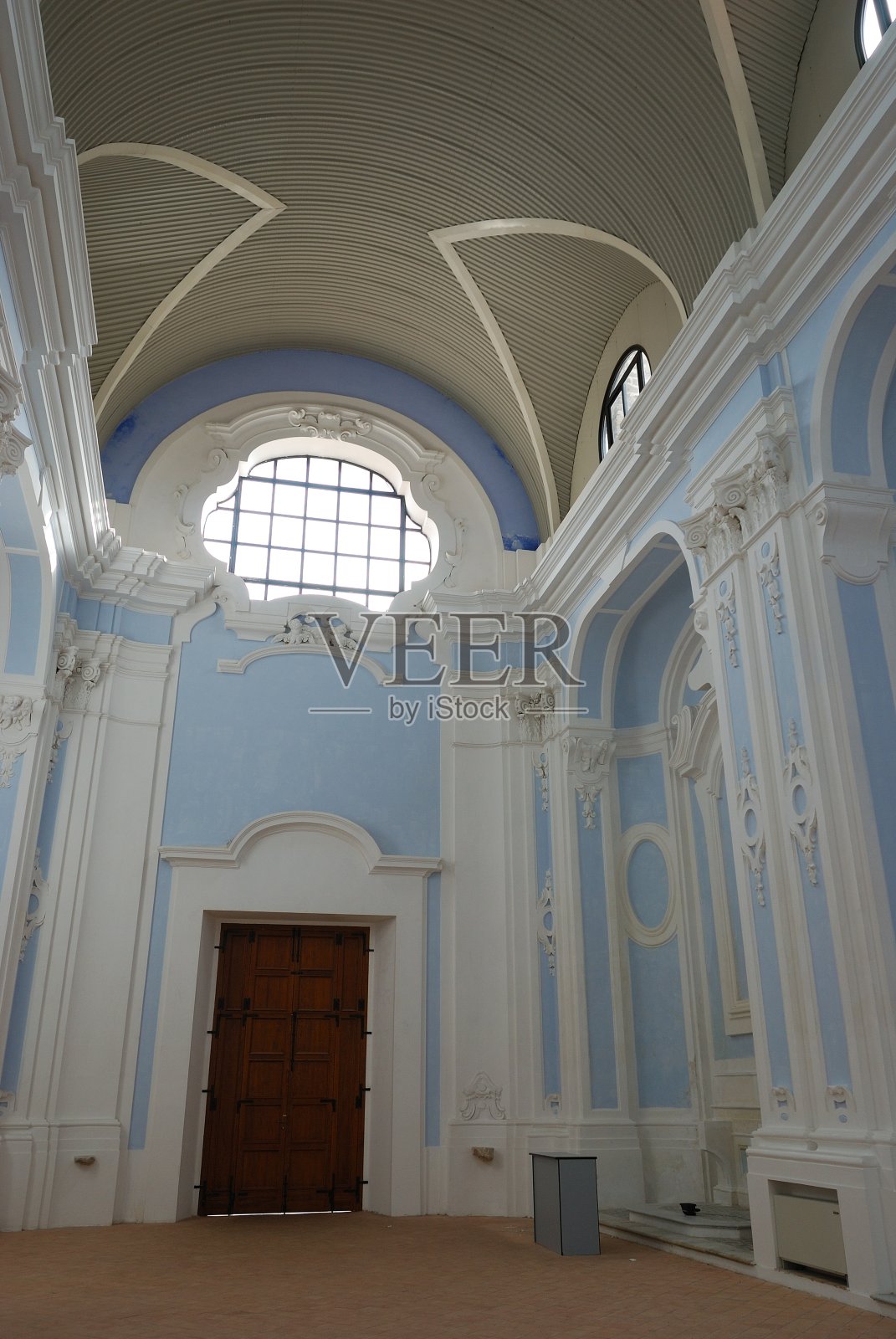 Teano,坎帕尼亚。安农齐亚塔教堂照片摄影图片