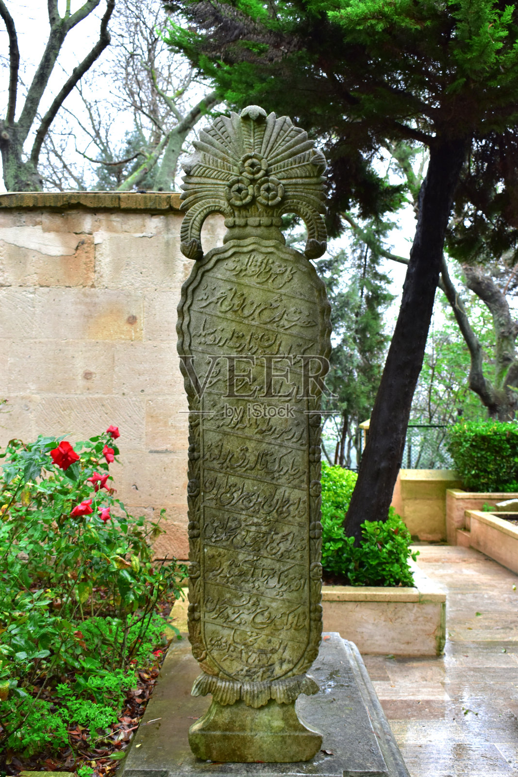 伊斯坦布尔，Beykoz - Yuşâ Tepesi / 2018年11月。(Hz。Yüşa - Yüşa特佩西老墓地。伊斯兰的墓碑。先知Yusa照片摄影图片