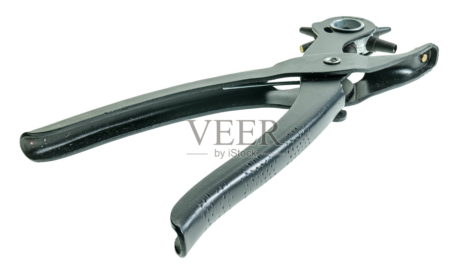 在白色背景上打孔的衣服照片摄影图片