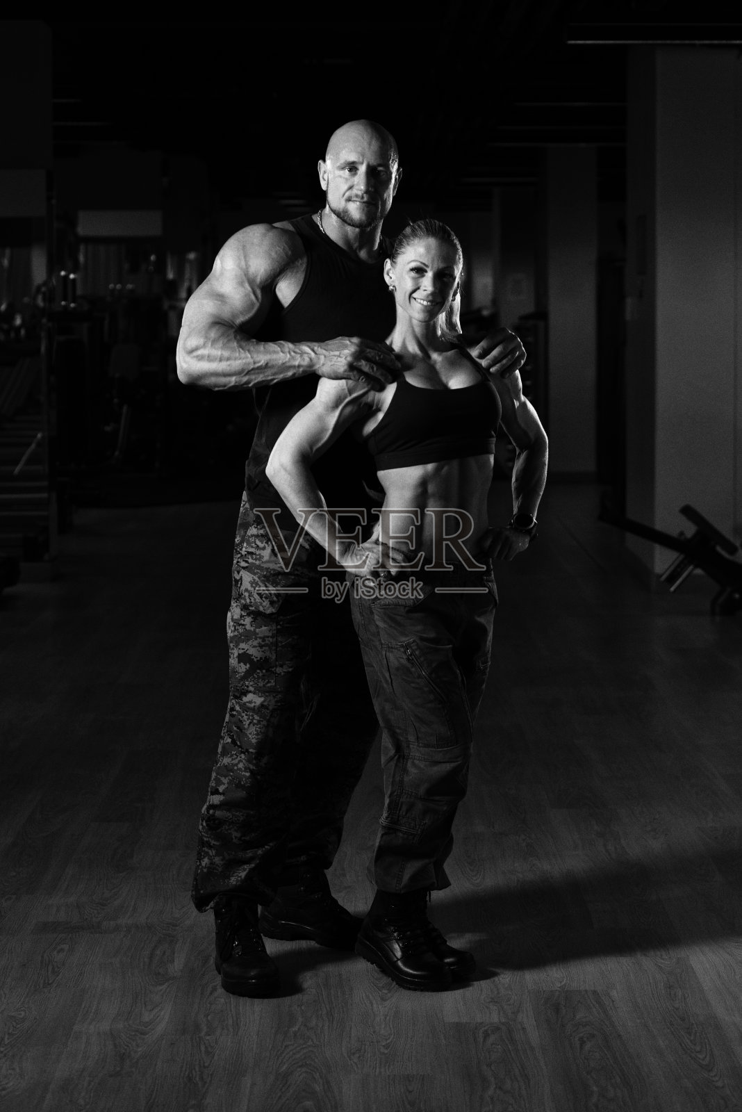 健康的年轻夫妇照片摄影图片