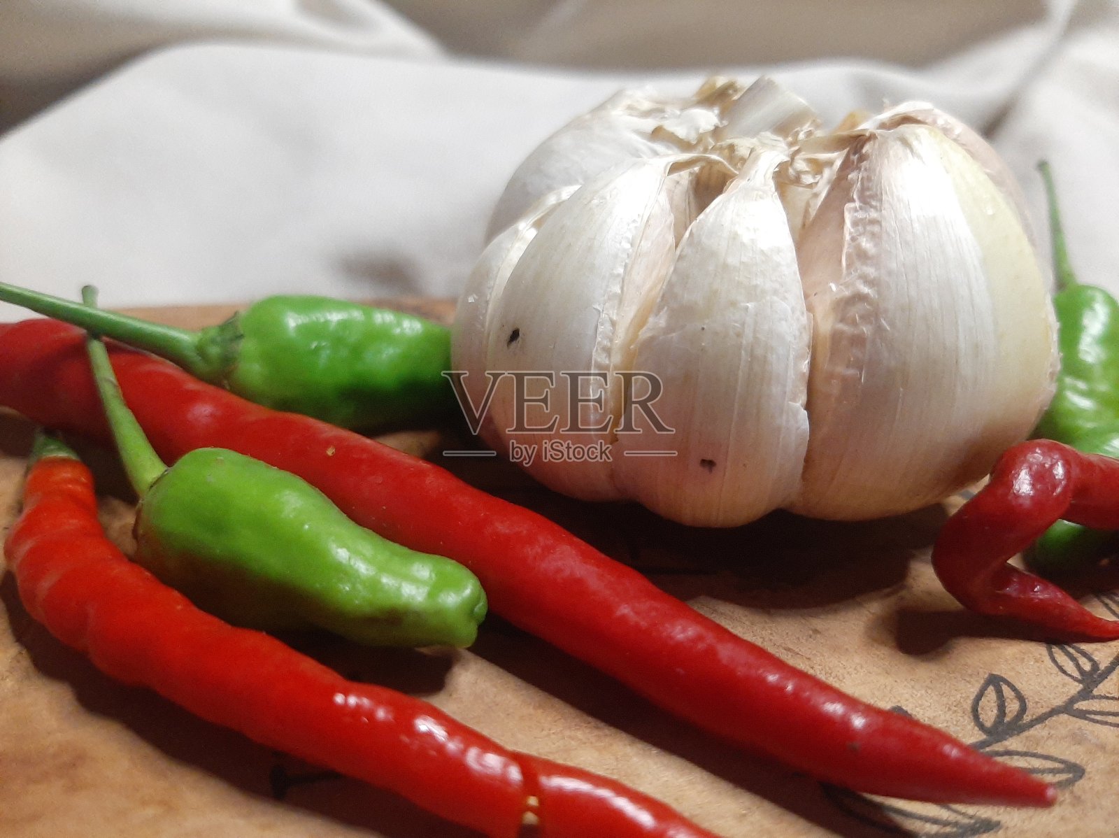 辣椒和大蒜照片摄影图片