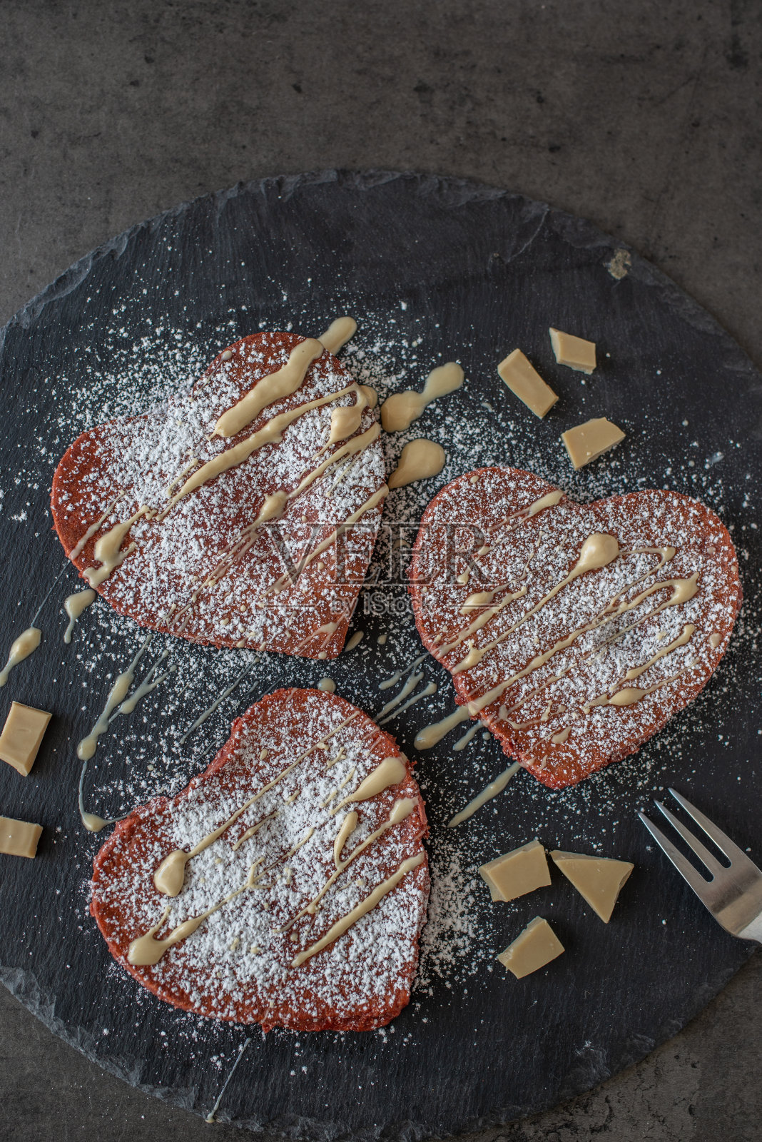 心形的煎饼照片摄影图片