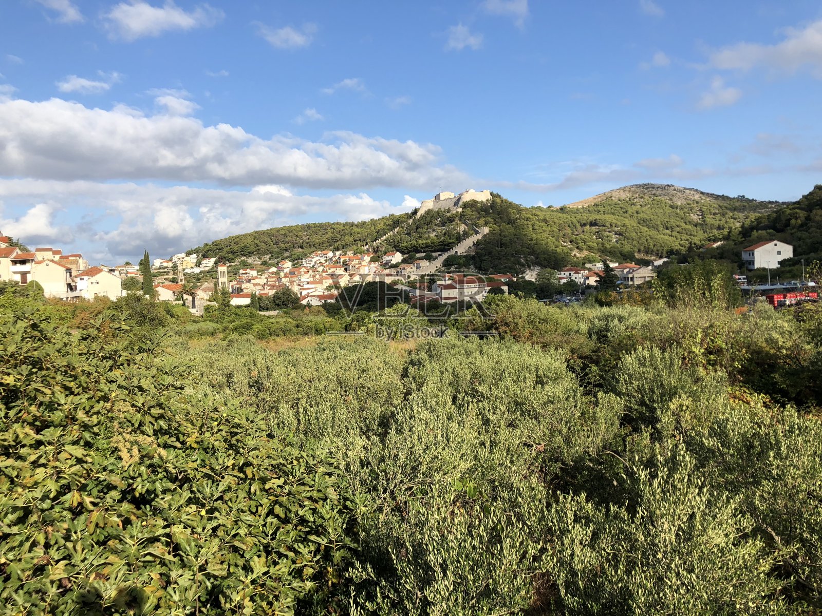 夏克罗地亚达尔马提亚的赫瓦尔岛和小镇——潘约拉城堡和城堡西班牙城堡照片摄影图片