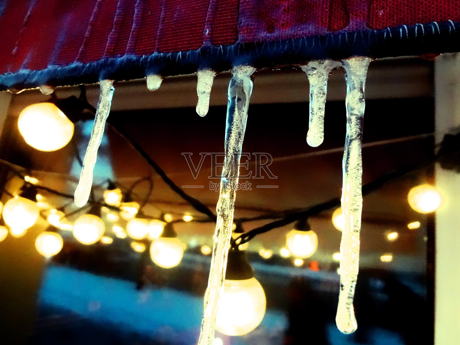 冰圣诞花环照片摄影图片