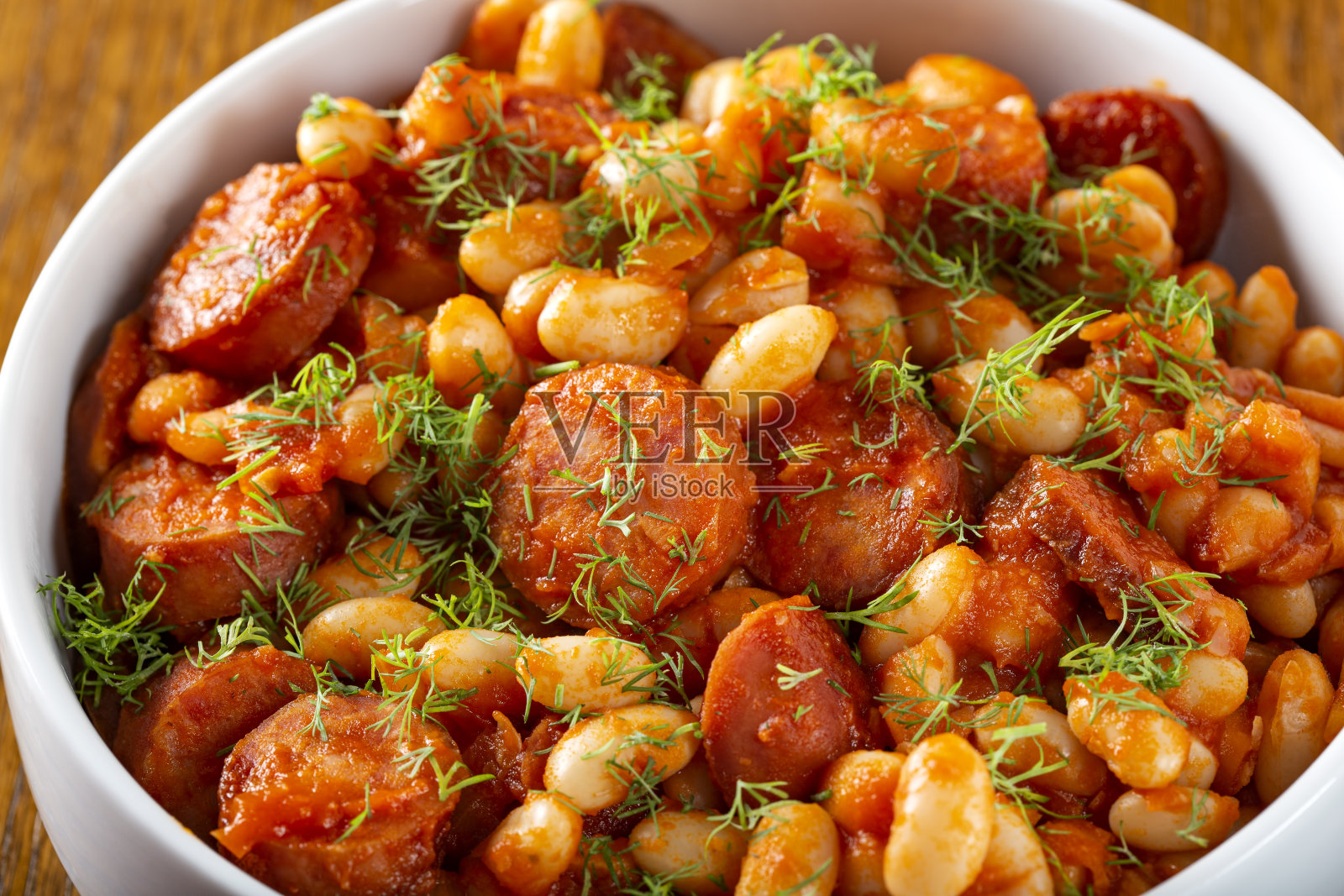 豆子炖猪肉香肠照片摄影图片