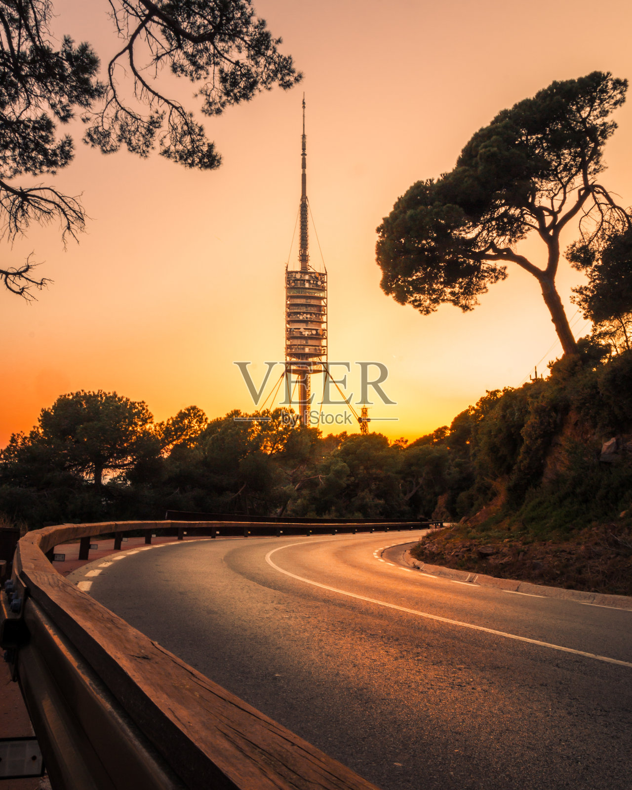 日落时分的科尔塞拉塔照片摄影图片