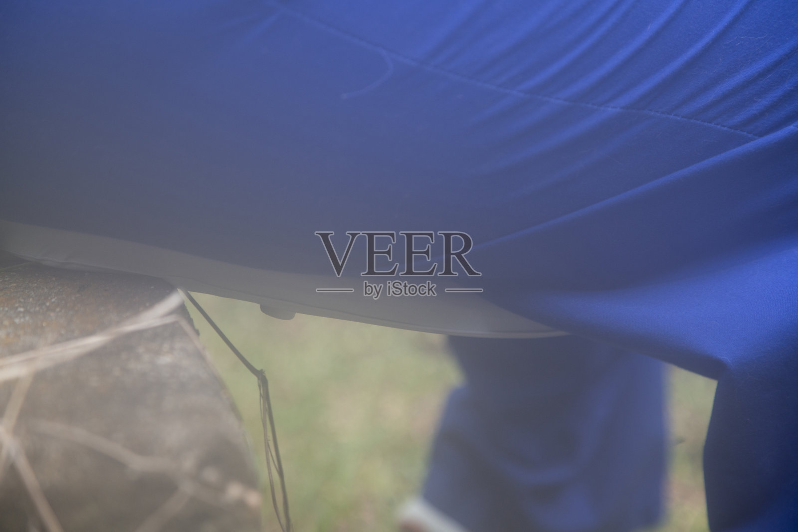 坐上马桶座照片摄影图片