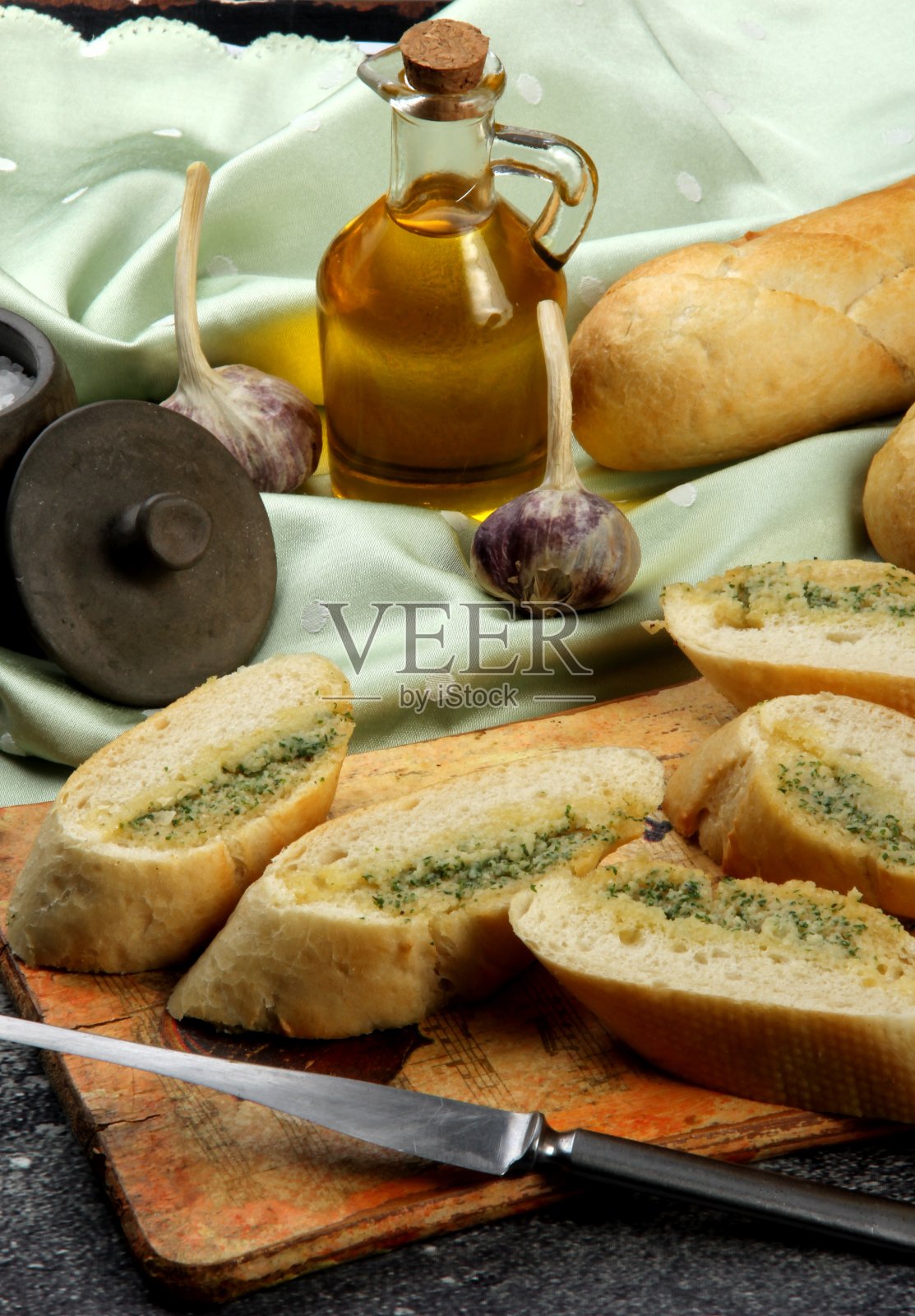 自制蒜蓉面包照片摄影图片