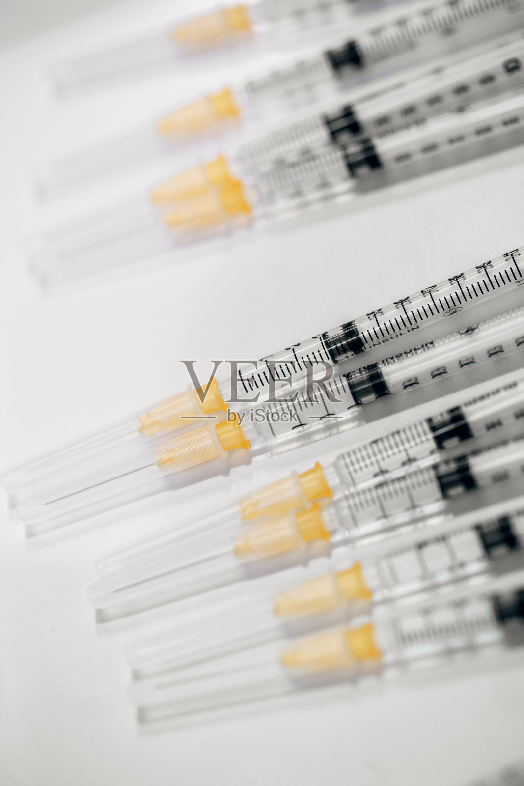 真实的COVID - 19疫苗剂量特写照片摄影图片