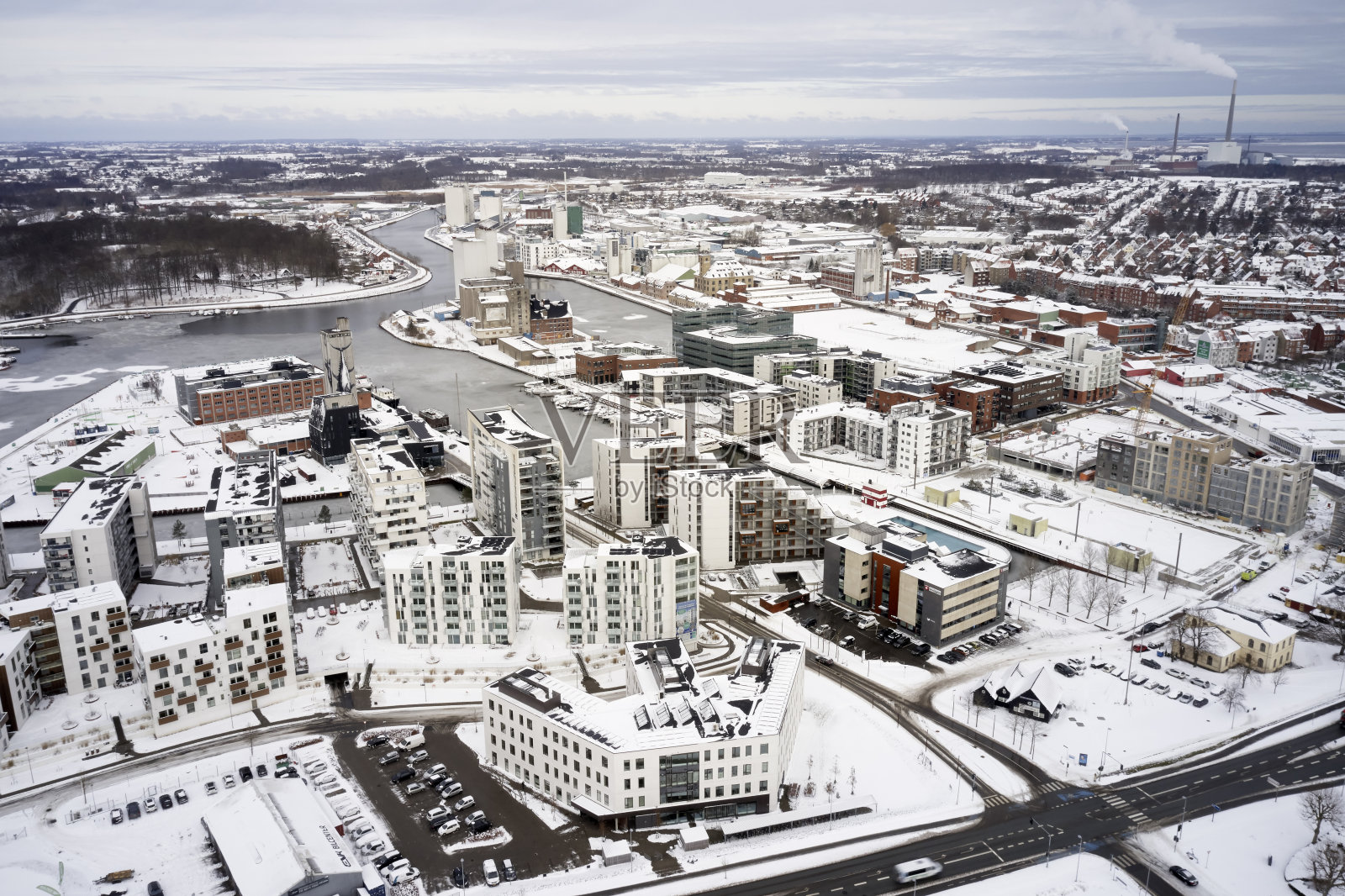 冬季住宅区位于海滨照片摄影图片