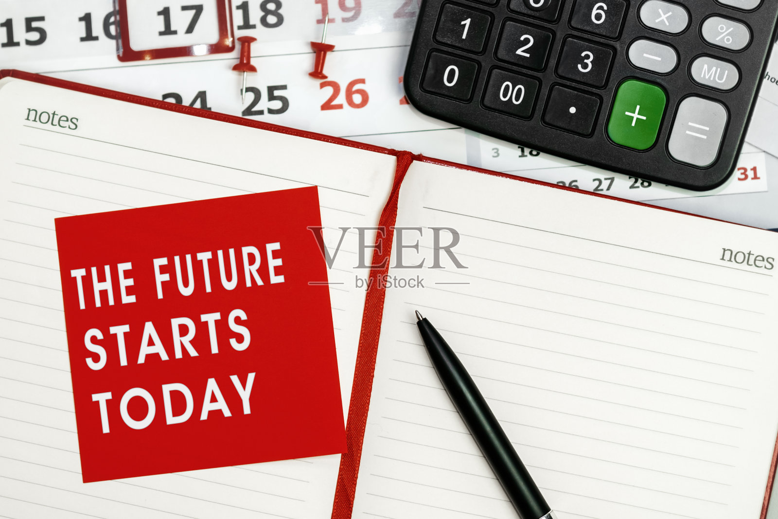 未来从今天开始-在便利贴上的文字概念照片摄影图片