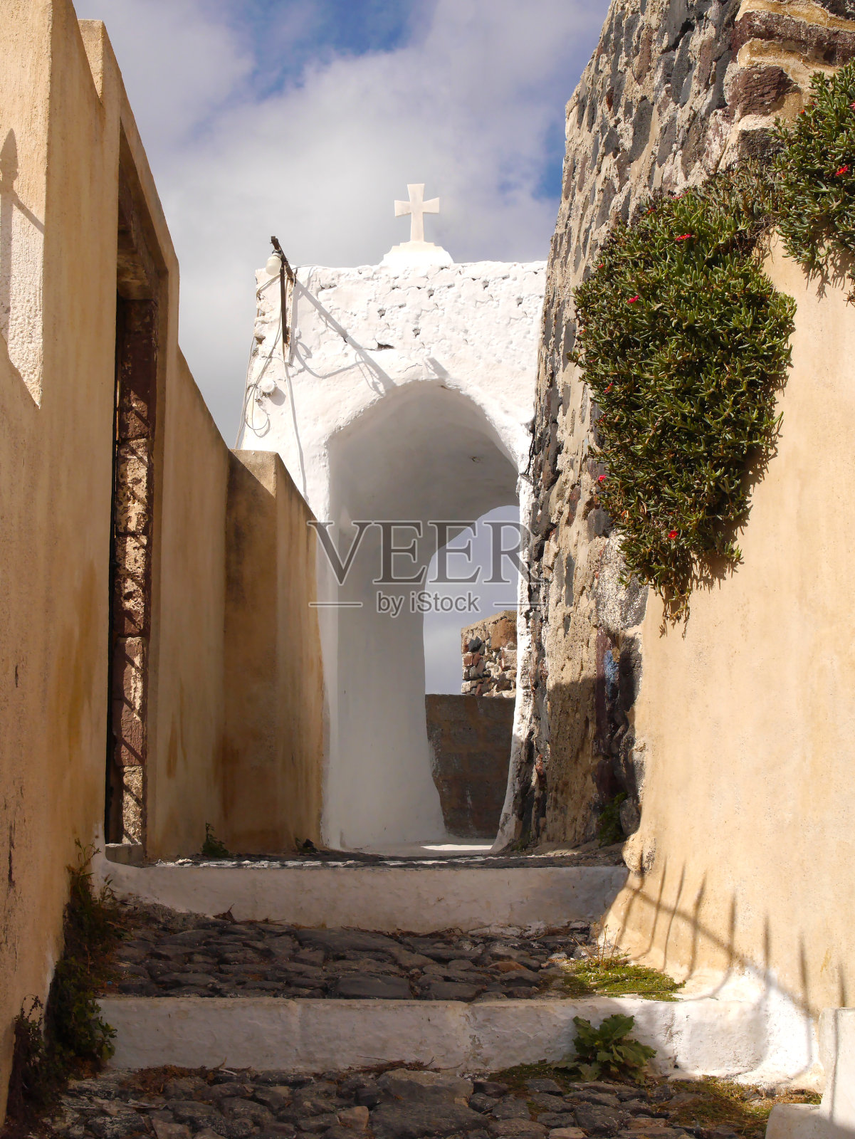 希腊圣托里尼岛Pyrgos镇的中心历史部分。照片摄影图片