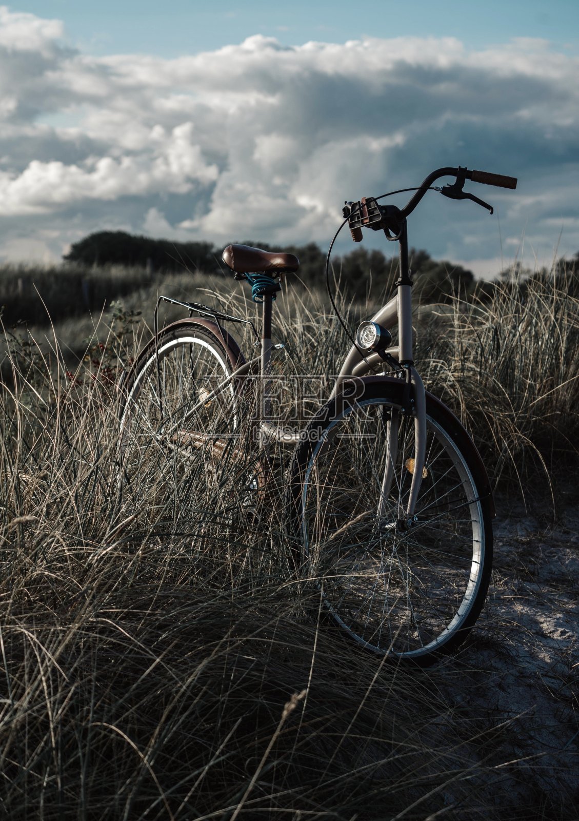 自行车之旅照片摄影图片