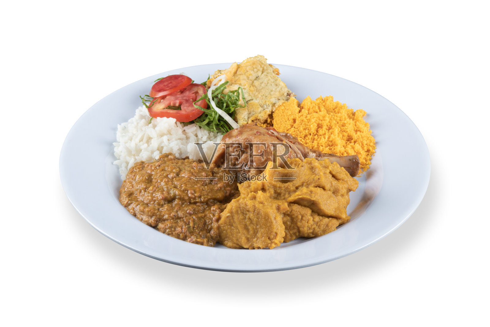 卡鲁是典型的来自巴伊亚的白色背景的巴西食物照片摄影图片