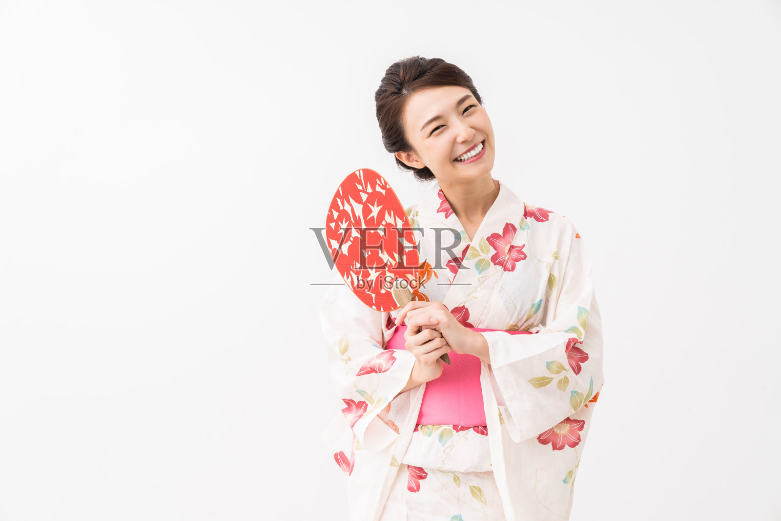 亚洲妇女穿着传统的日本夏季休闲和服称为“浴衣”。照片摄影图片