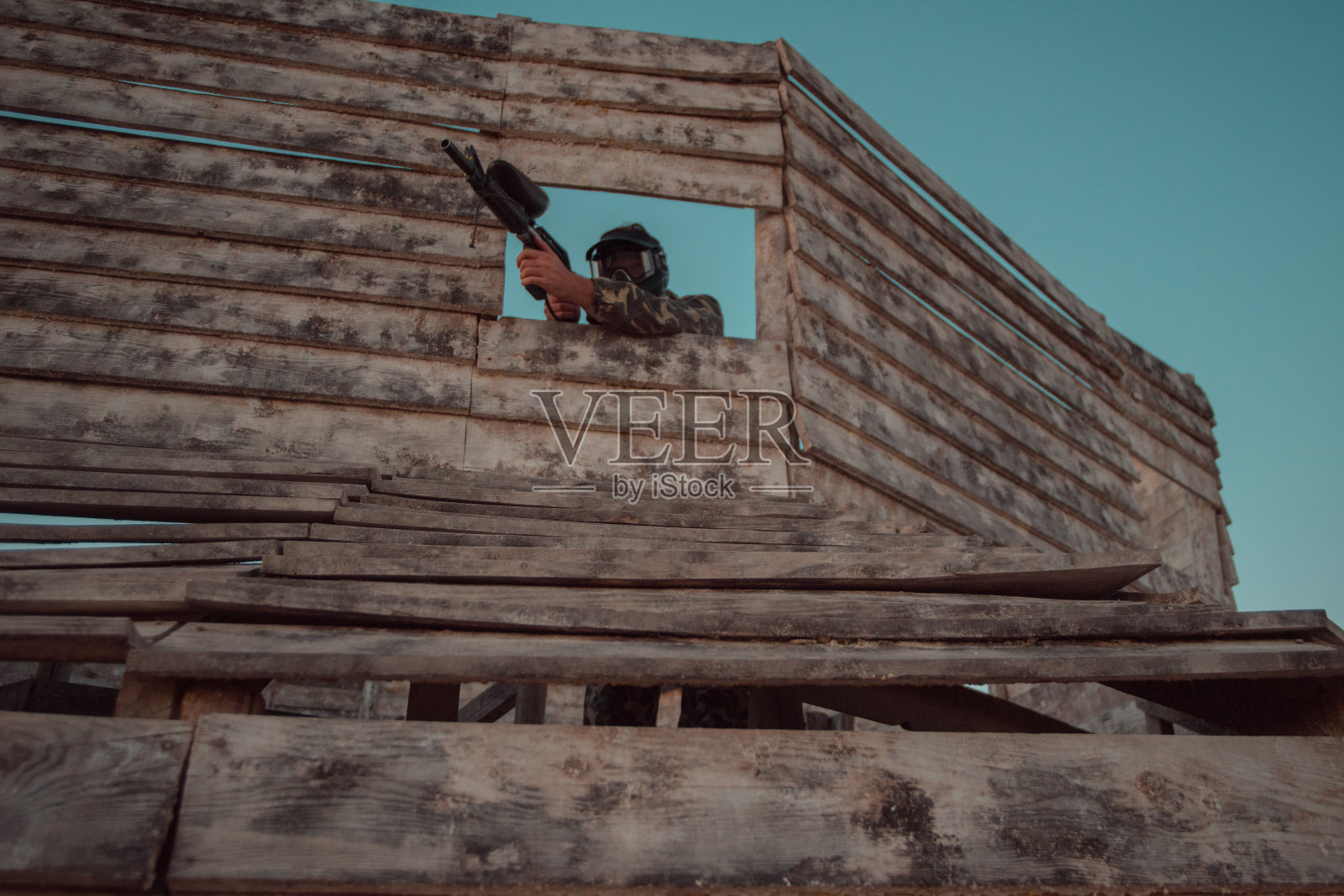 彩弹射击比赛照片摄影图片