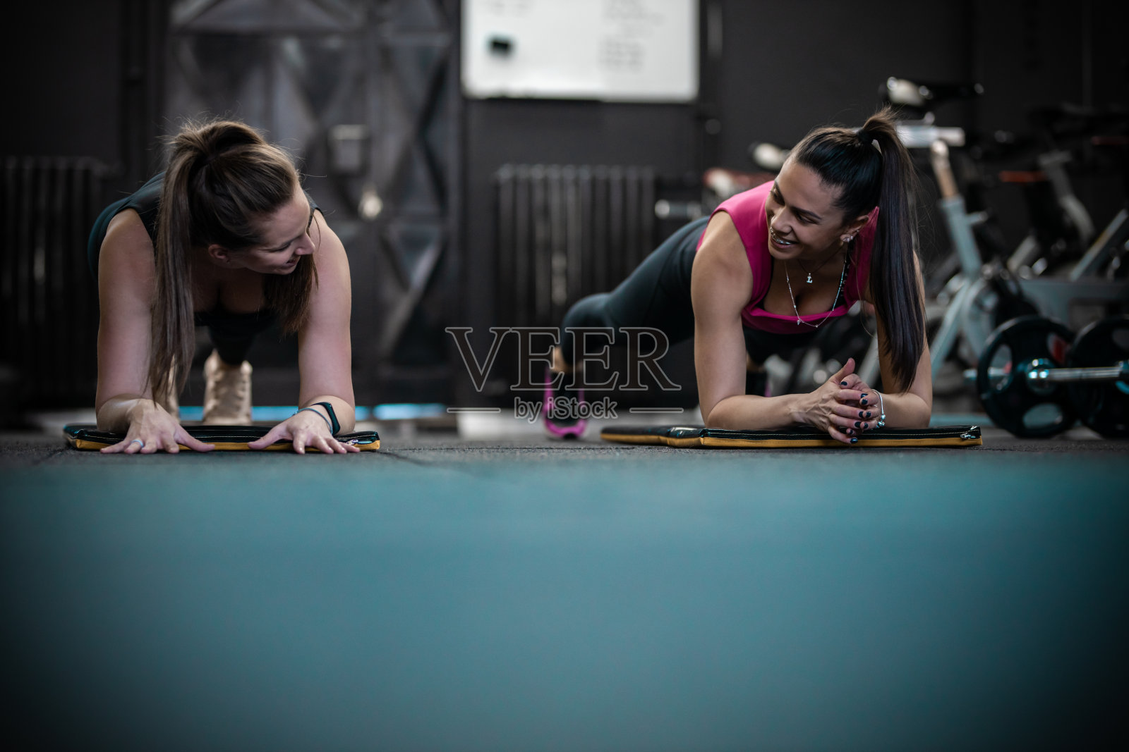 运动女性的照片照片摄影图片