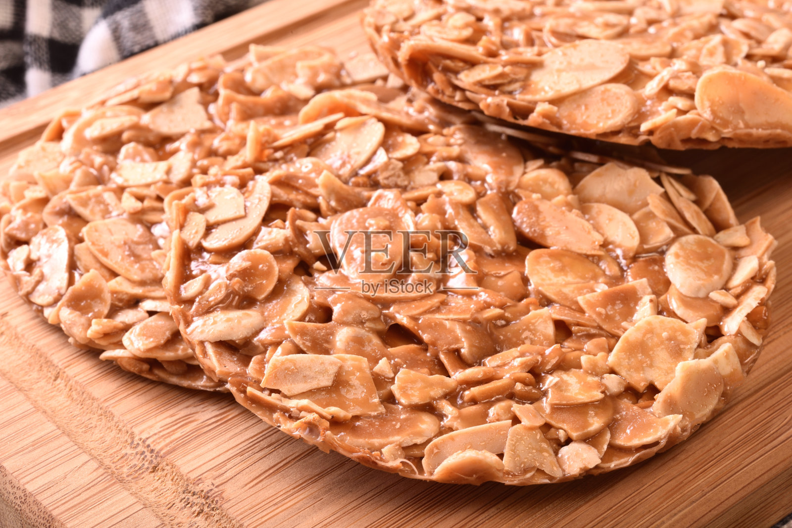 圆脆杏仁饼干照片摄影图片