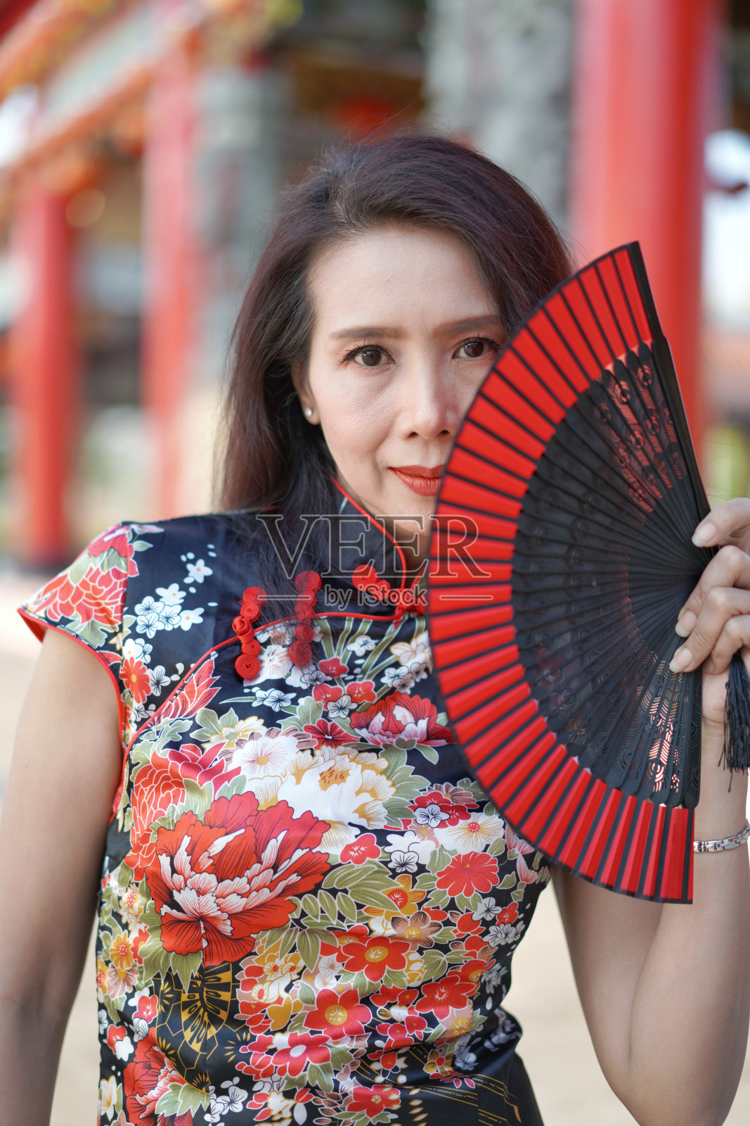 追求幸福。照片摄影图片