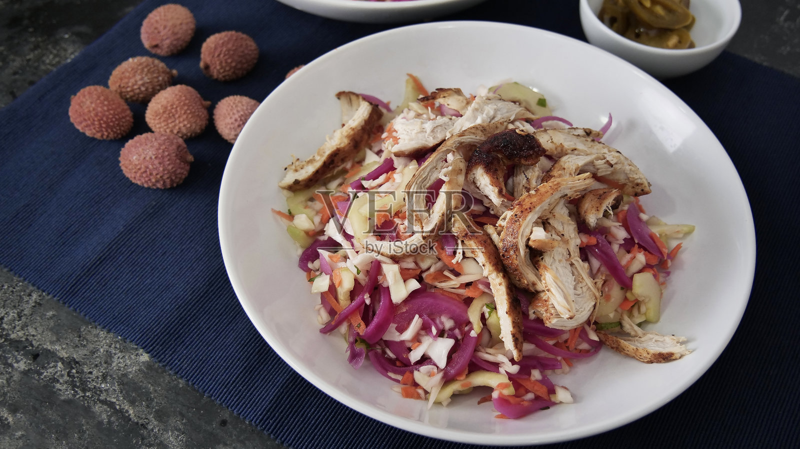 西贡沙拉照片摄影图片