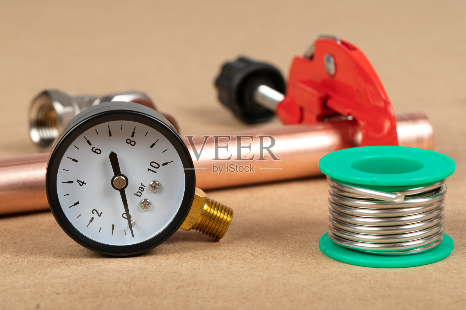 概念水管和加热工具照片摄影图片