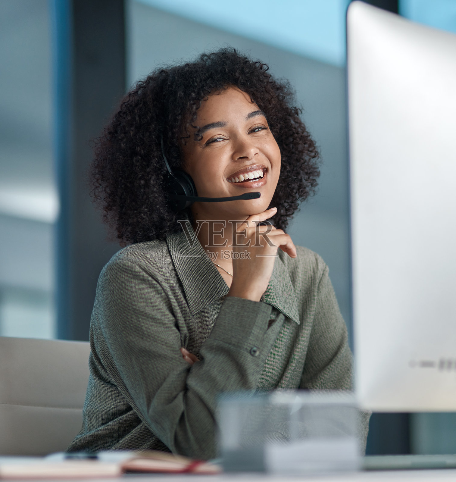 当你笑的时候，生活更美好照片摄影图片