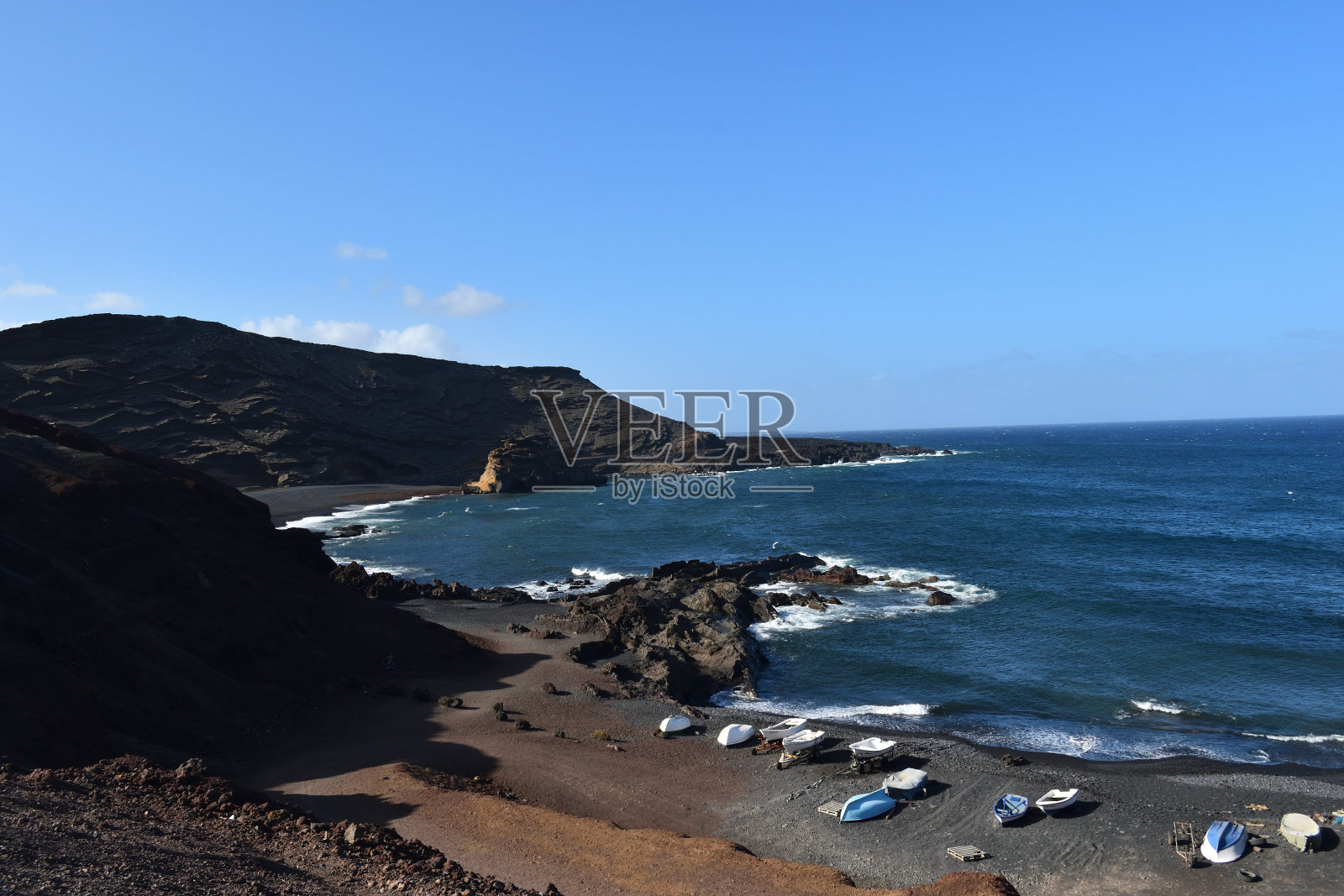 大海和船照片摄影图片