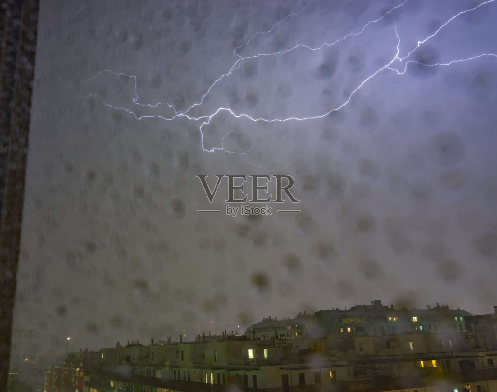 闪电在维也纳照片摄影图片
