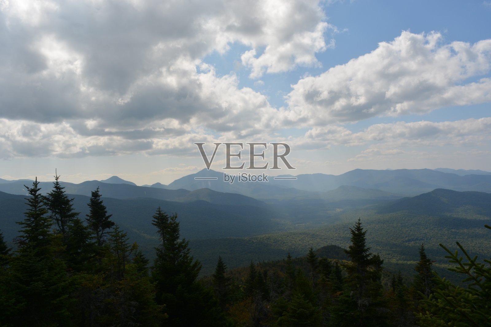 普莱西德湖照片摄影图片