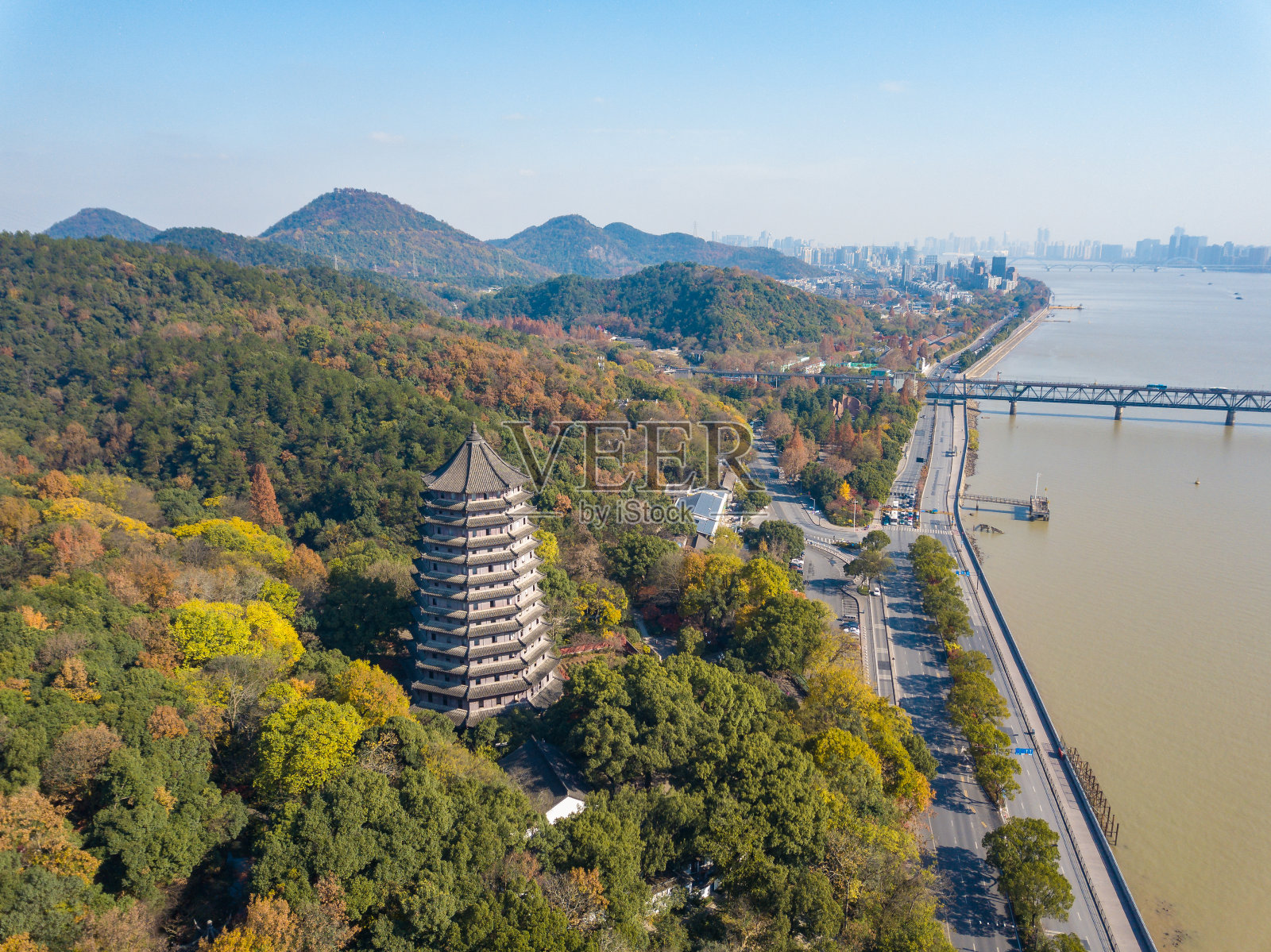 六合塔塔照片摄影图片