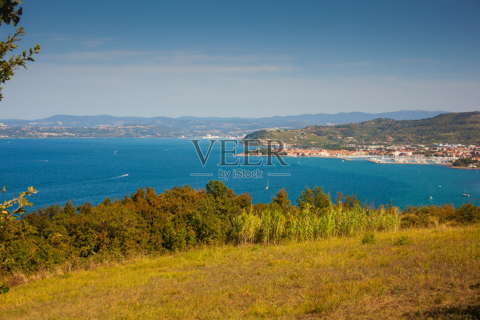 亚得里亚海的伊佐拉海岸线照片摄影图片