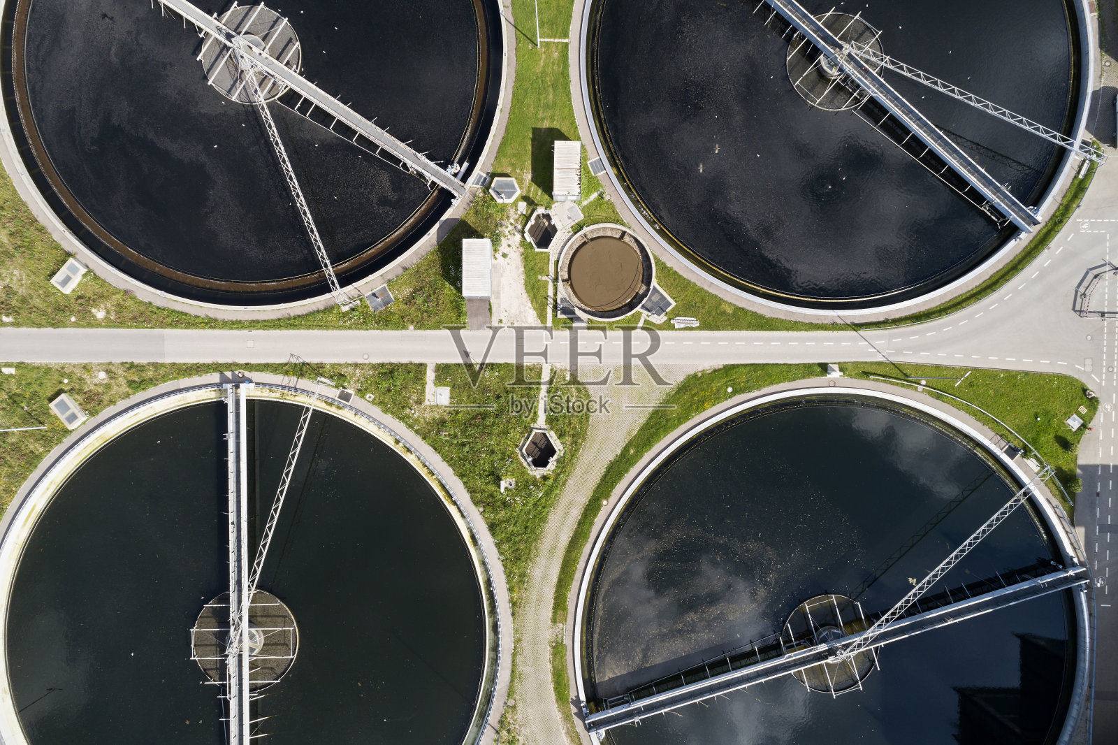 四澄清器，废水处理厂，顶视图照片摄影图片