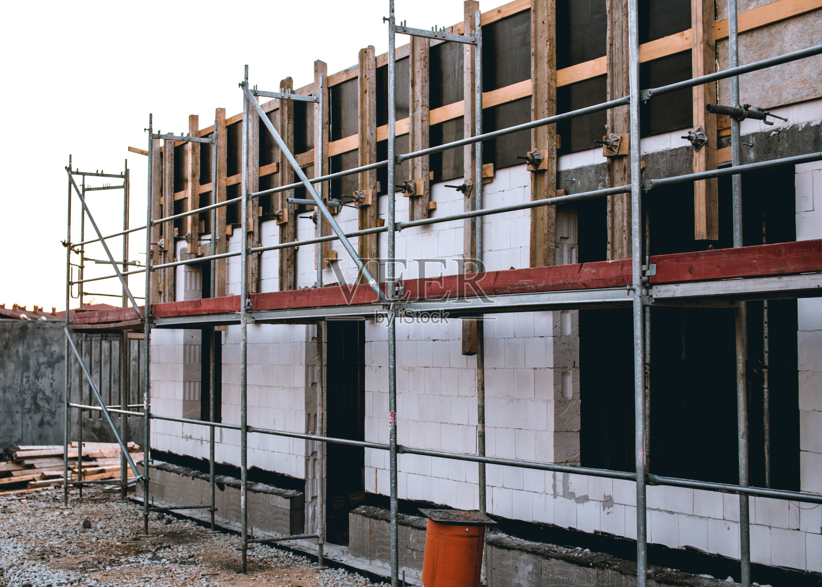 建筑周围的脚手架照片摄影图片