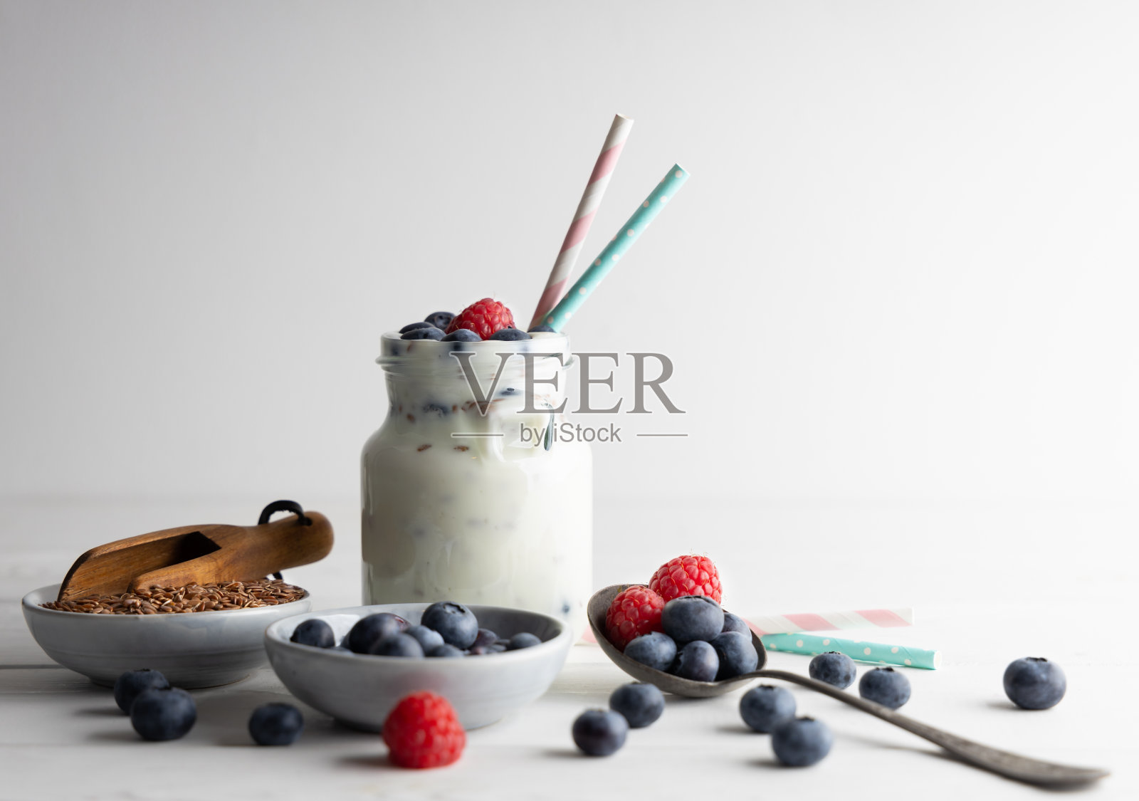 一小碗亚麻籽照片摄影图片