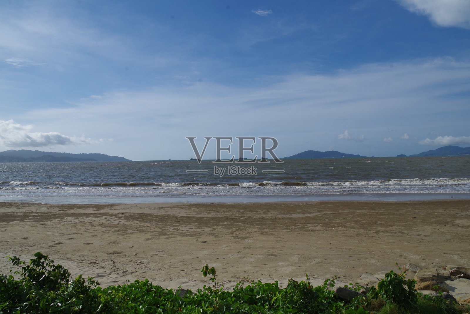 在基纳巴鲁的Likas湾海滩照片摄影图片