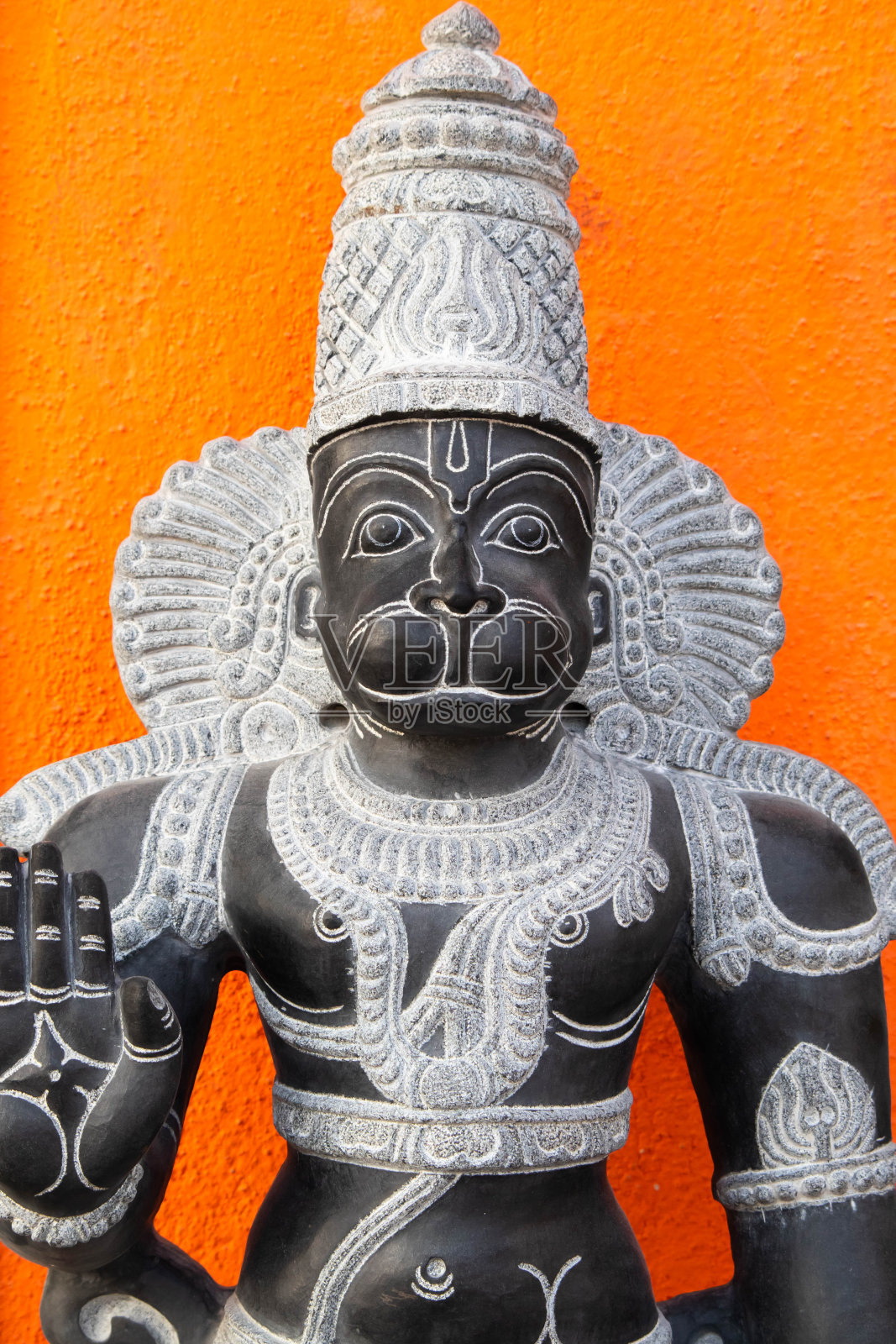 著名的流行手工制作的黑色石头雕塑印度印度教的主神神像哈努曼Bajrang巴厘岛由当地艺术家在泰米尔纳德邦Mammalapuram印度照片摄影图片