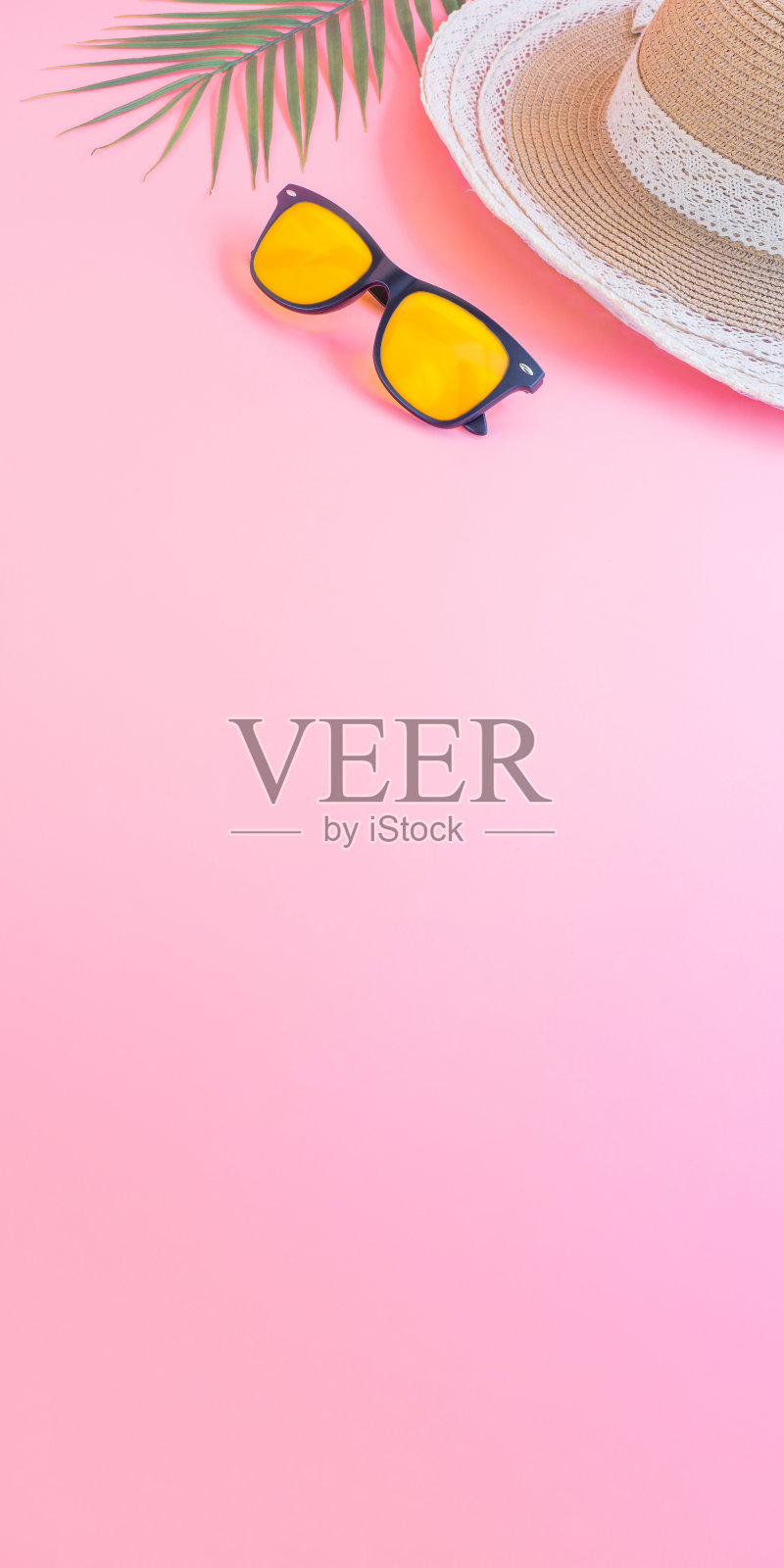 粉色背景的夏季销售系列概念。照片摄影图片