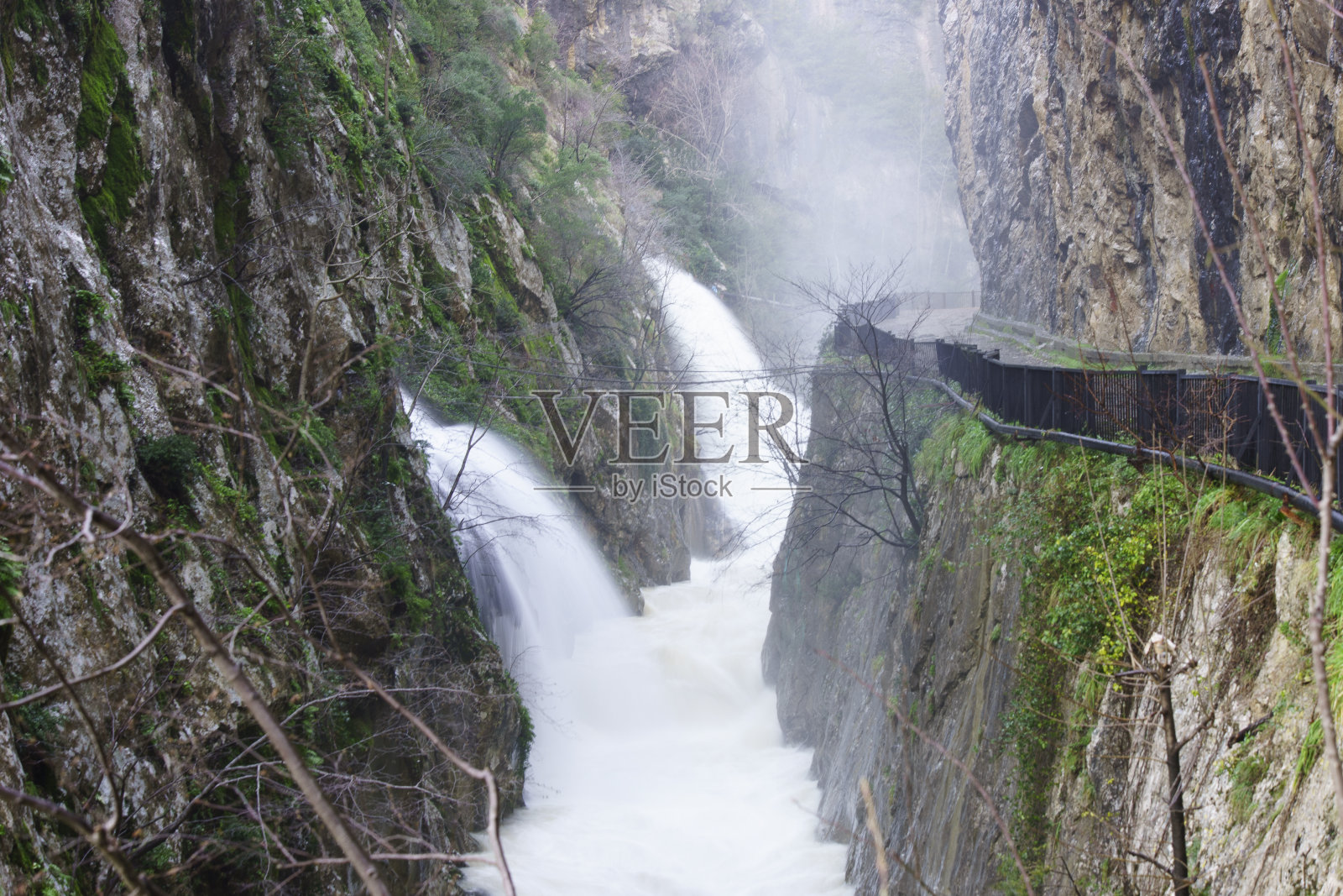 球体山，乌鲁卡亚瀑布，巴尔丁，土耳其照片摄影图片