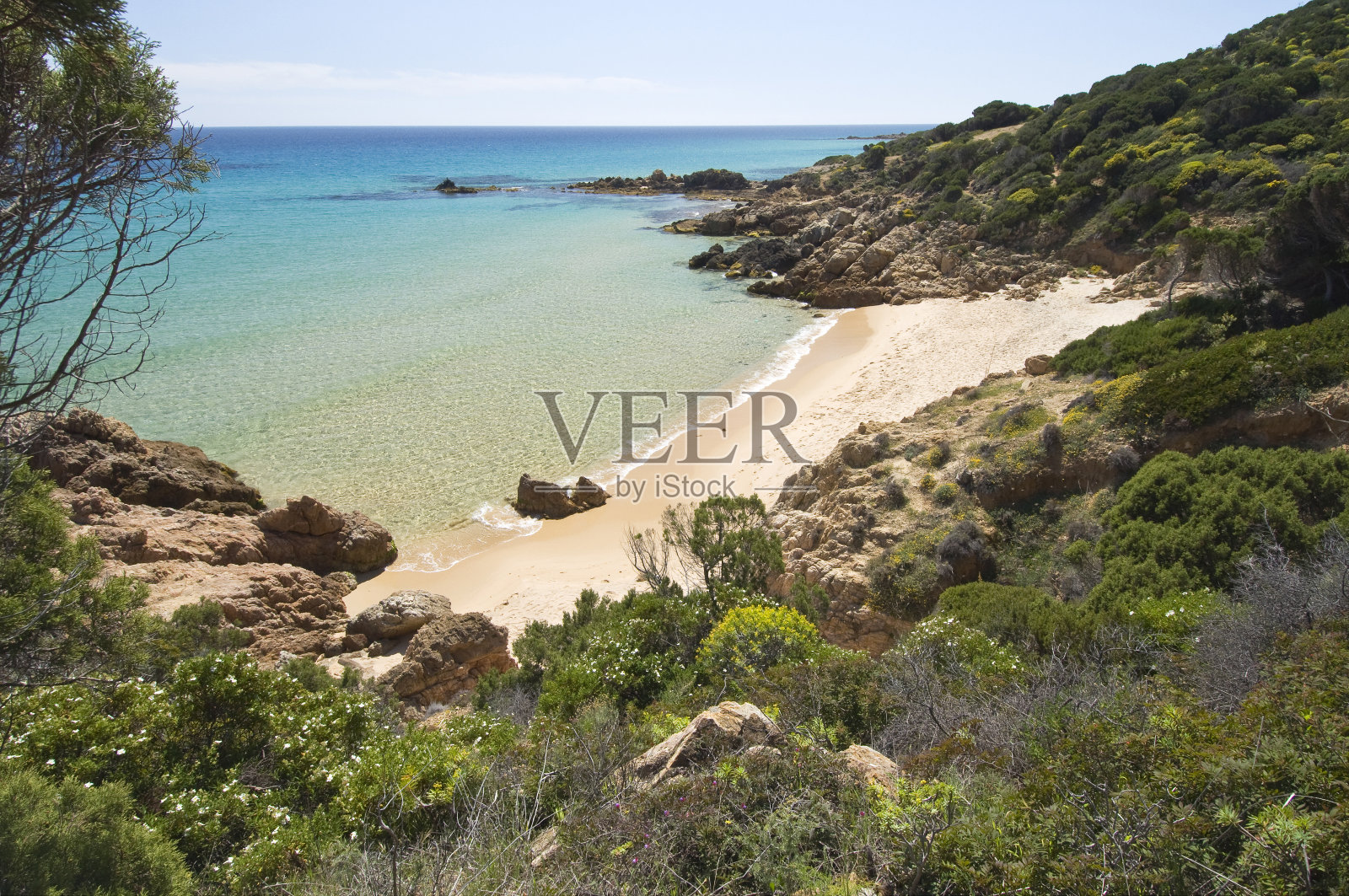 德尔莫托海滩的白沙和清澈的海水，嘉照片摄影图片