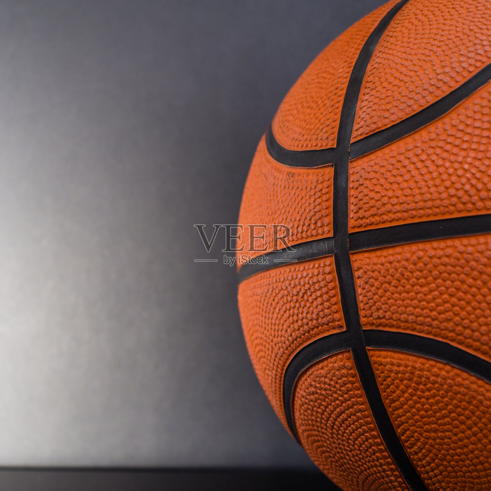 特写球与黑色背景和复制空间照片摄影图片