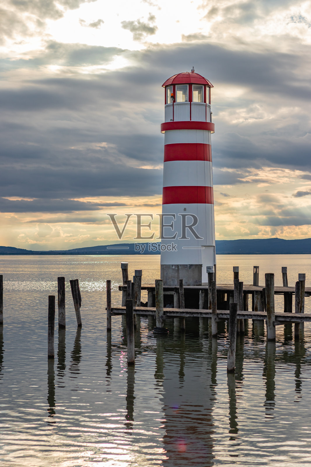 灯塔在Podersdorf am See照片摄影图片