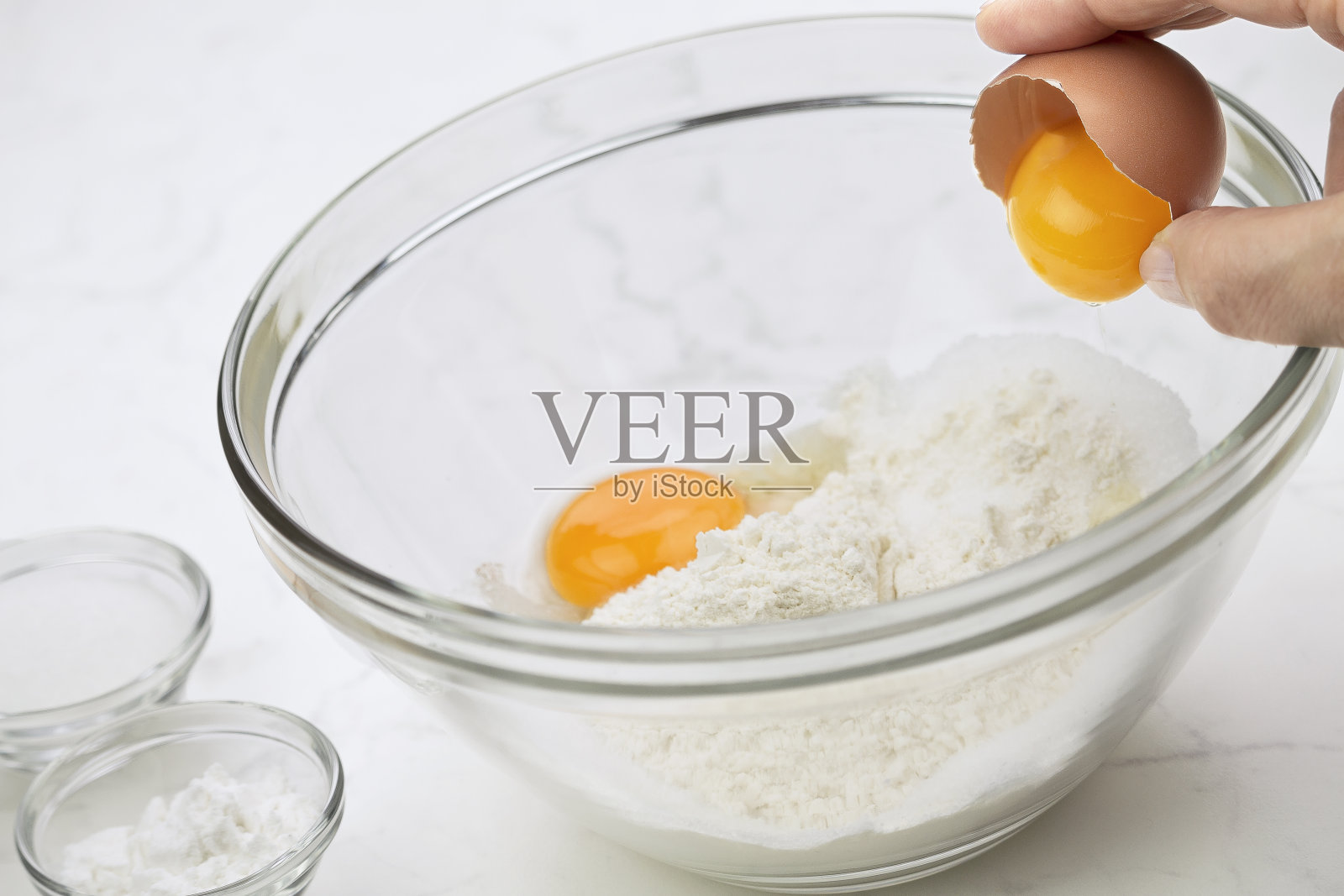 苹果派与扇苹果在瓷烤盘形象系列09照片摄影图片