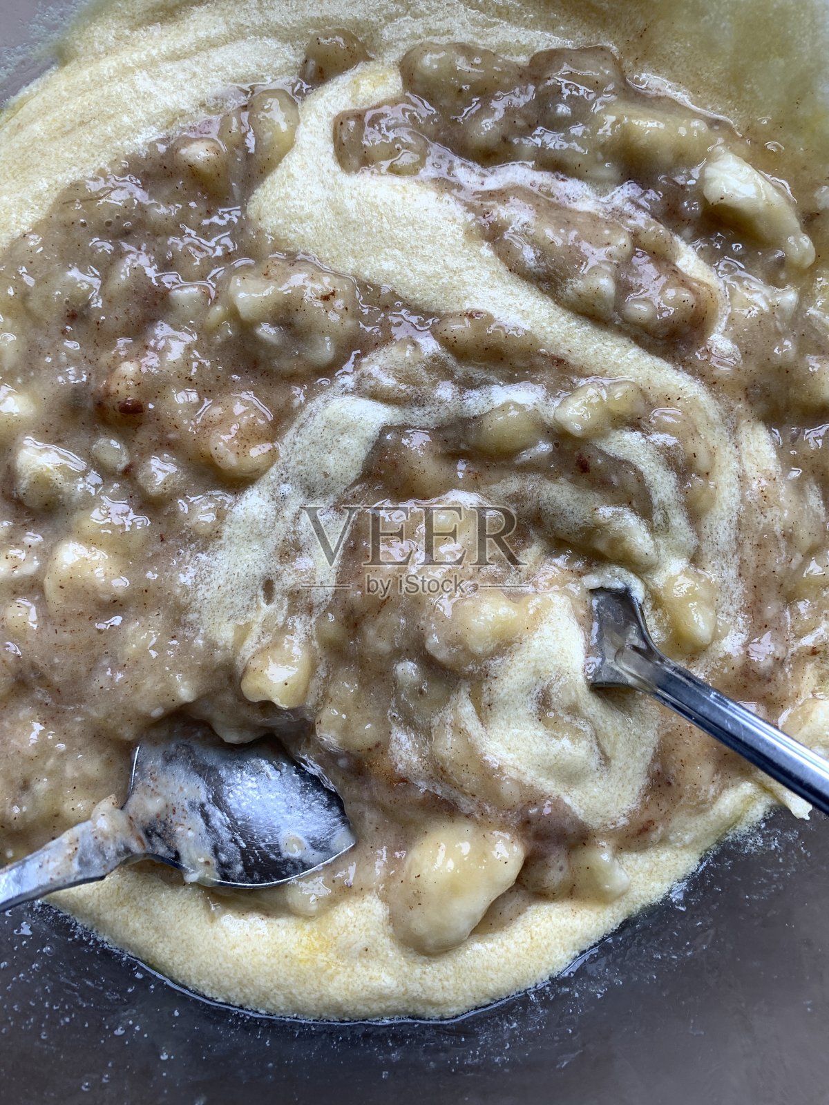 香蕉面包的配料和准备照片摄影图片