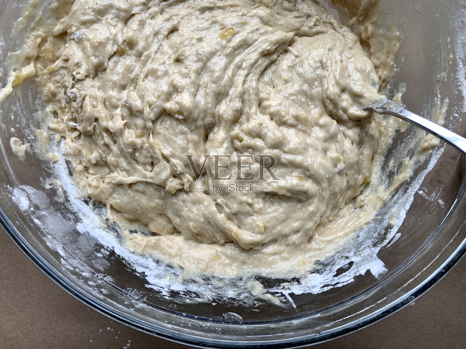 香蕉面包的配料和准备照片摄影图片