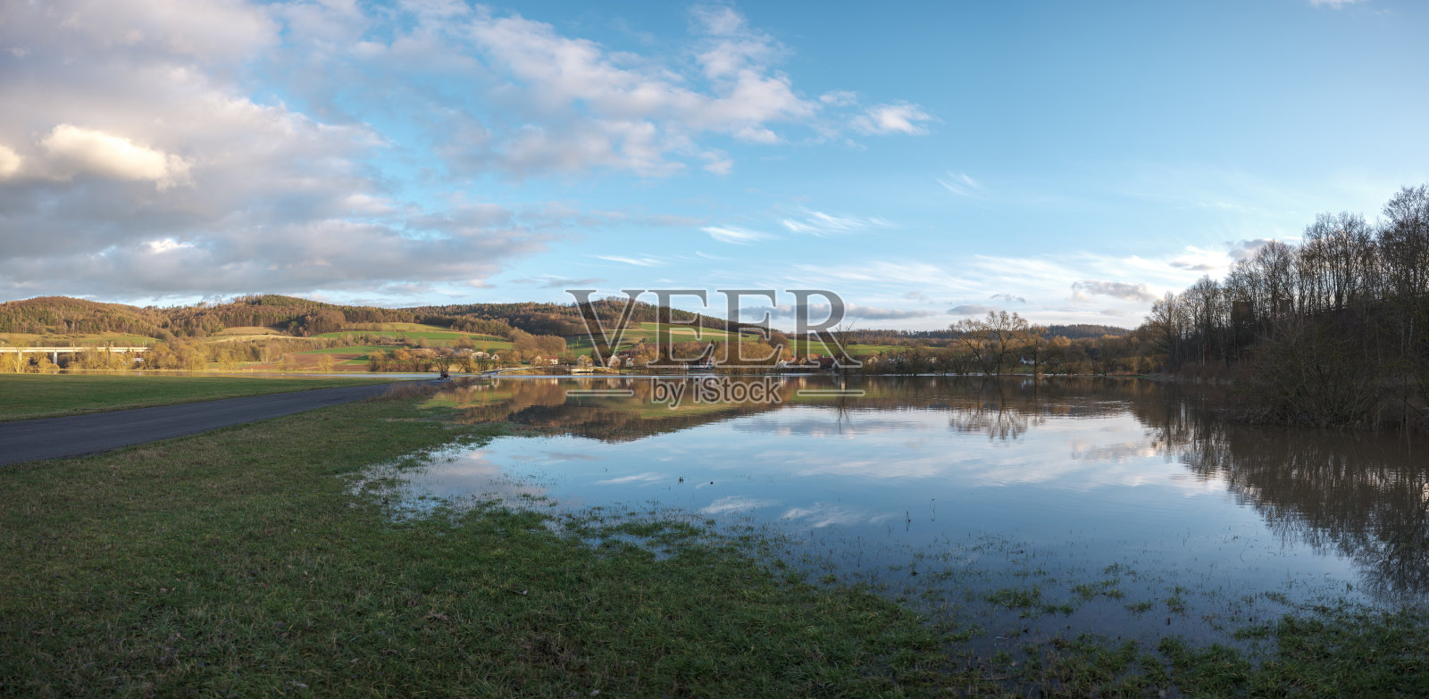 洪水照片摄影图片