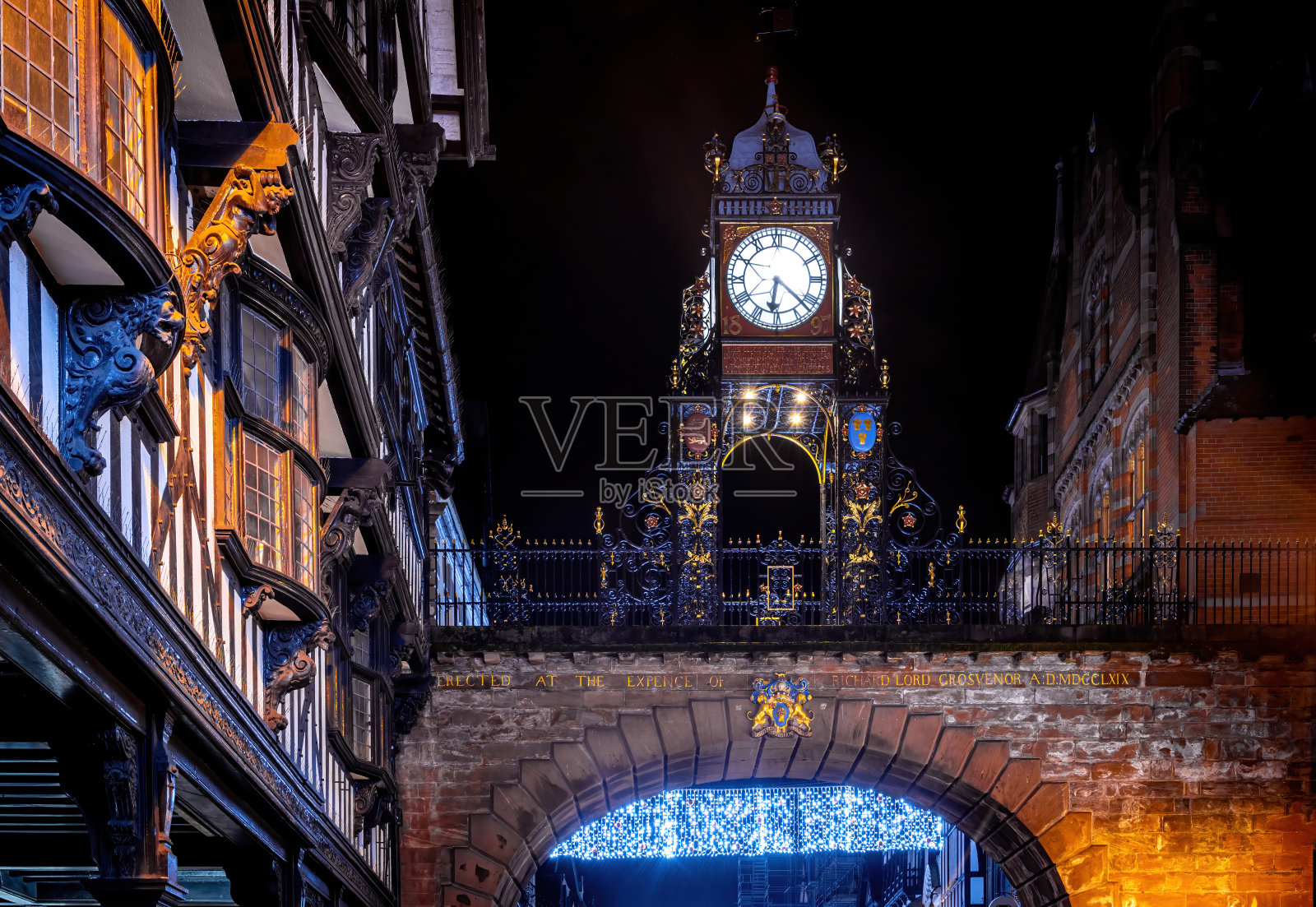 切斯特，英格兰西北部的一个城市，以当地红砂岩建造的罗马城墙而闻名照片摄影图片