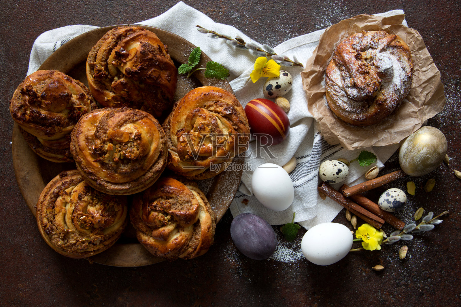 肉桂面包照片摄影图片