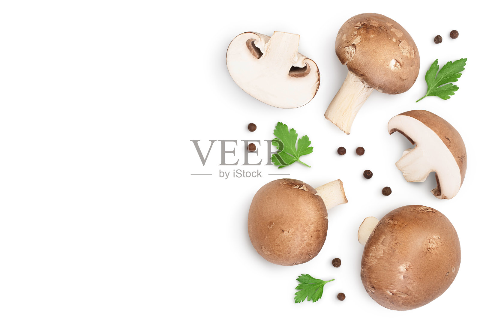 皇家棕色香槟与叶欧芹孤立在白色背景与修剪路径。顶部视图与复制空间的文本。平躺照片摄影图片