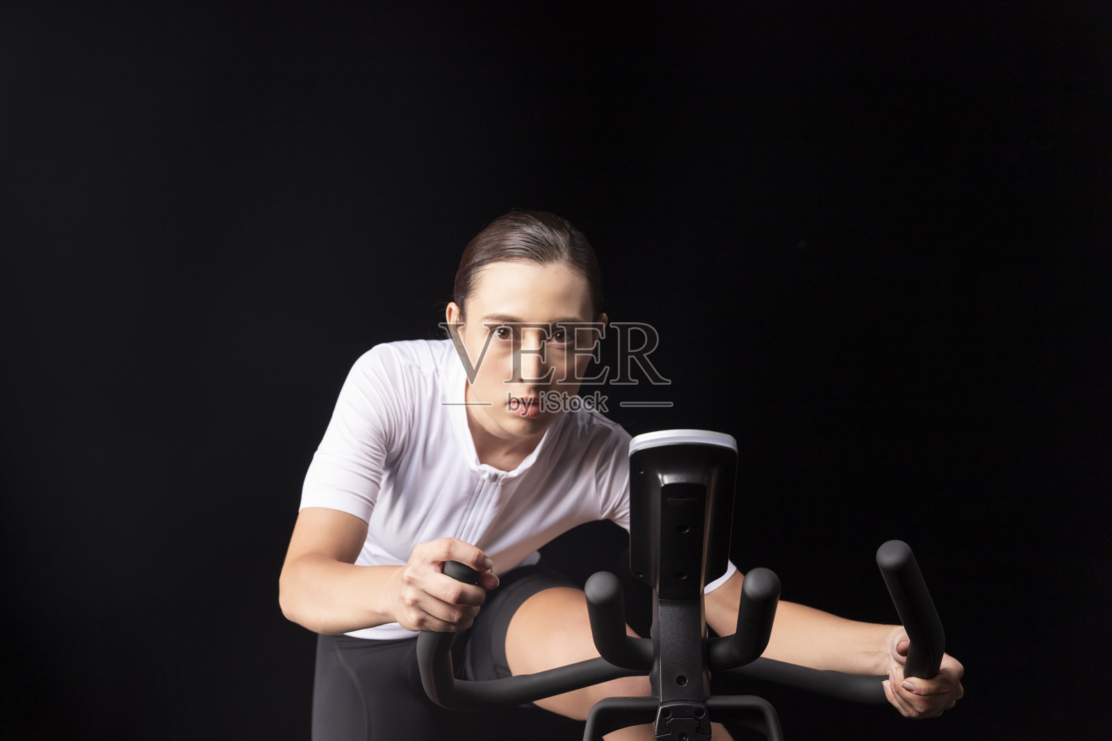 室内循环照片摄影图片